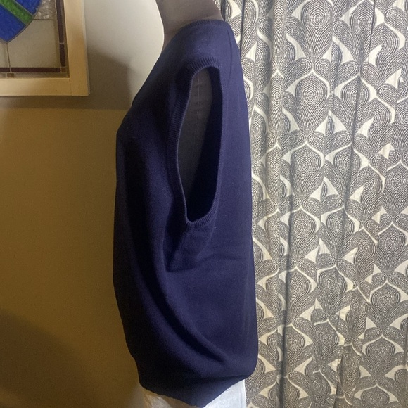 LL Bean 100% lamb’s wool sweater vest - Picture 2 of 6
